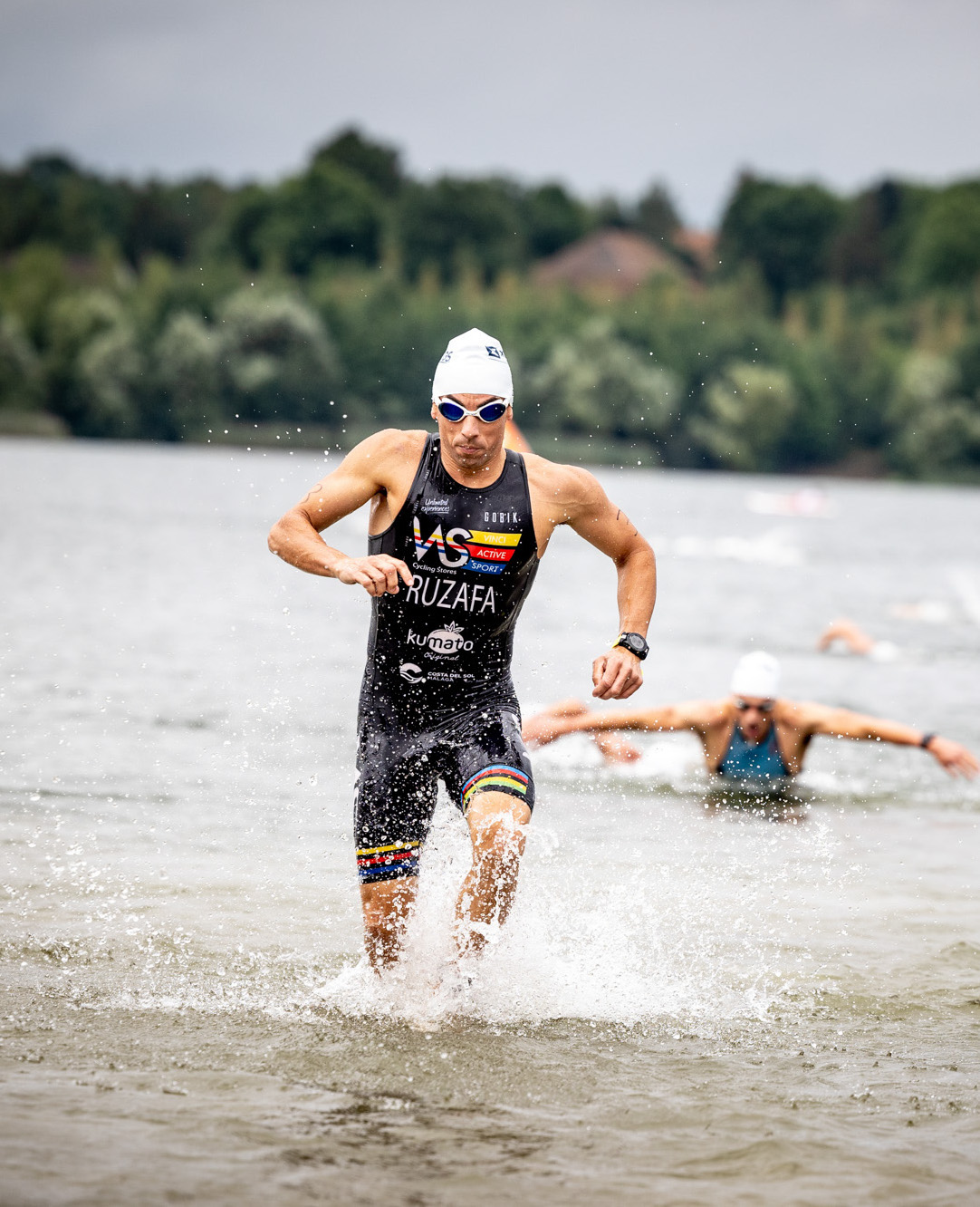 Ruzafa swimming in an XTERRA.